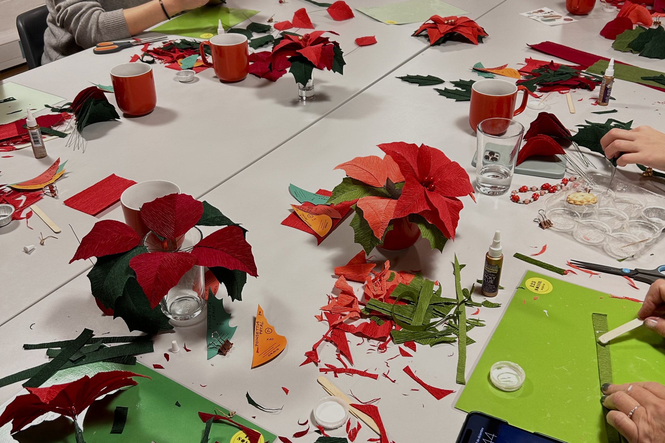 Winter Paper Flower Making with Sophie Hebrard – Poinsettia