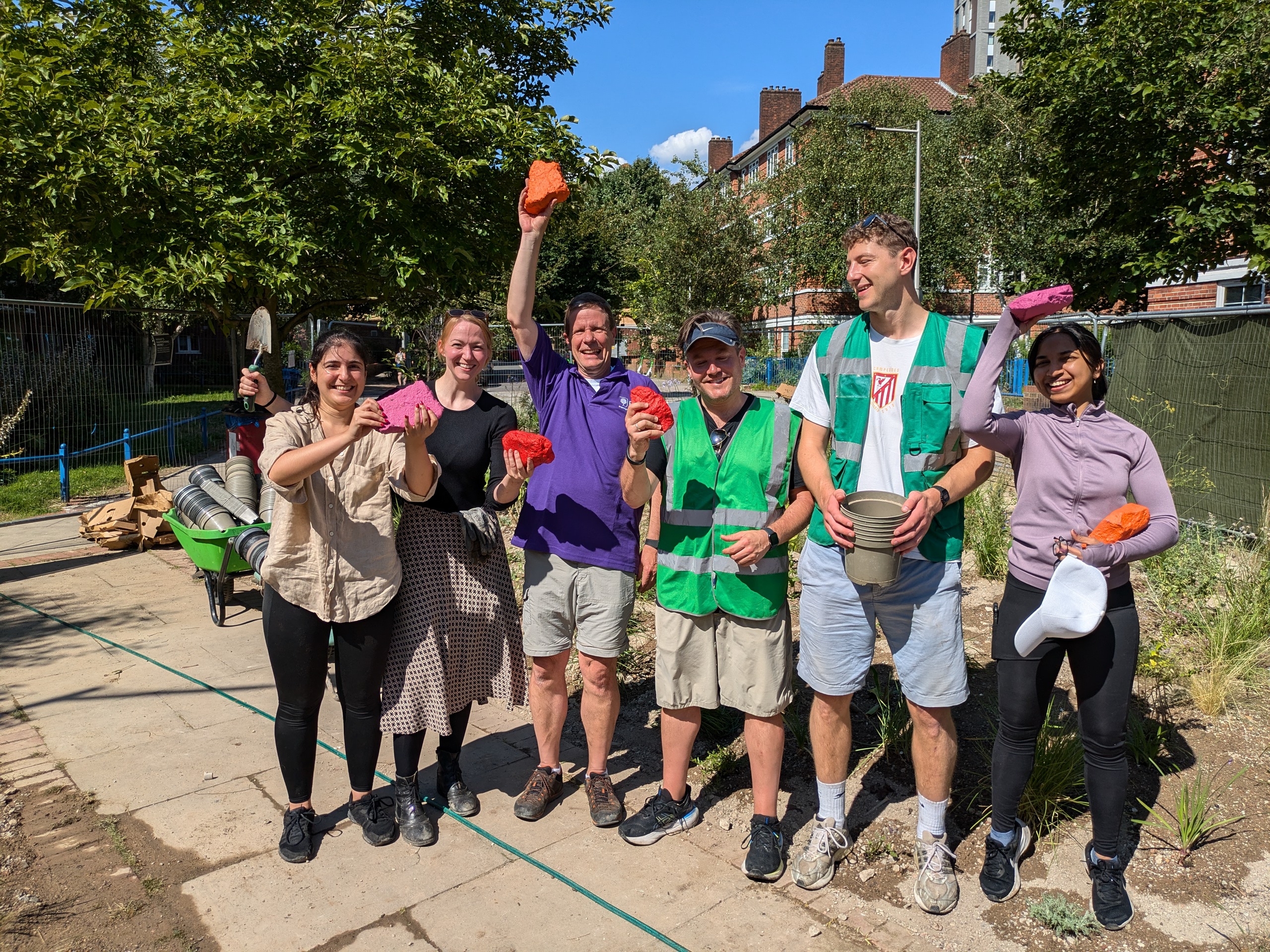 Summer Volunteering Opportunities in London Bridge