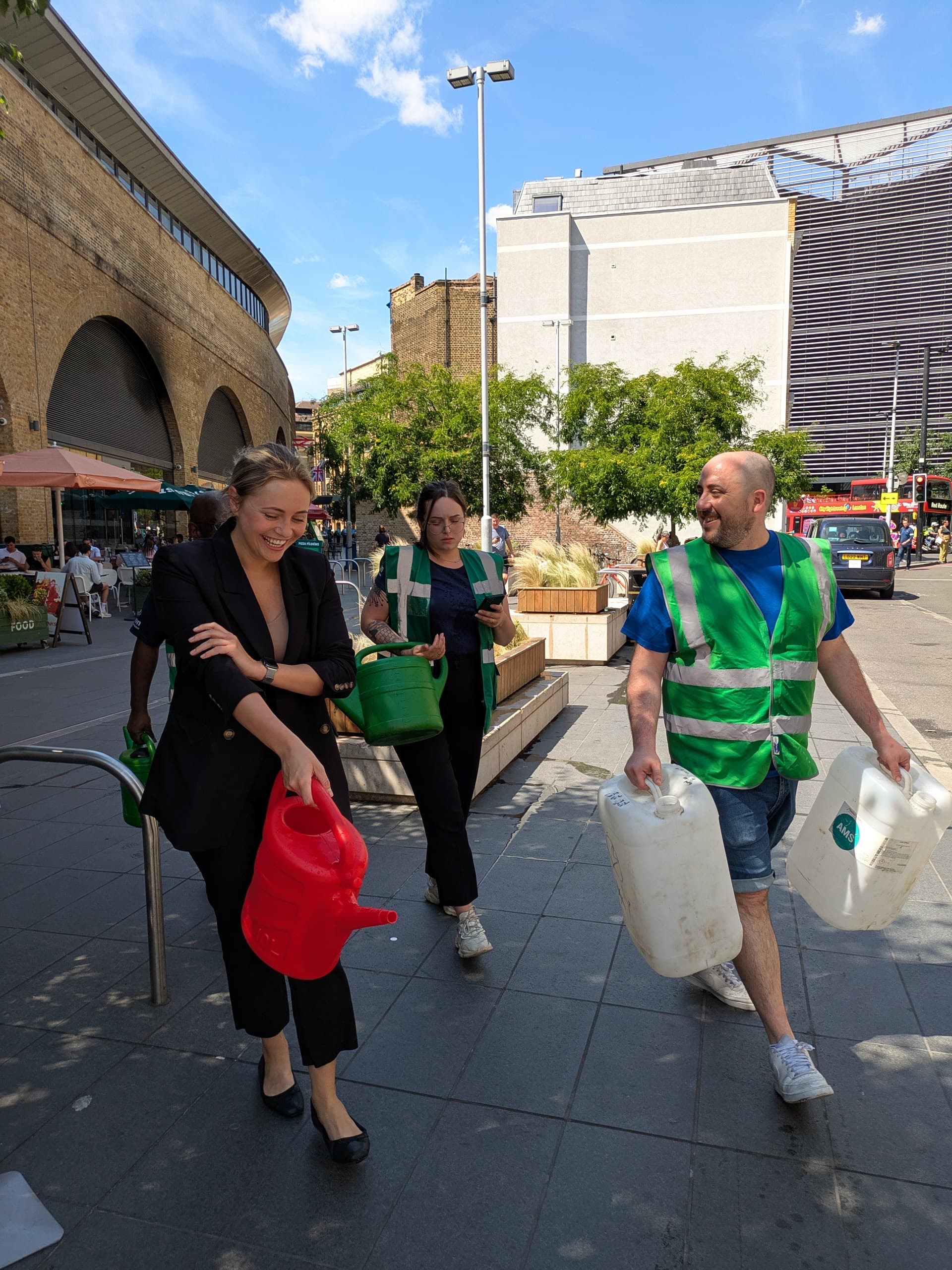 Make a Difference This Summer: Volunteer in London Bridge