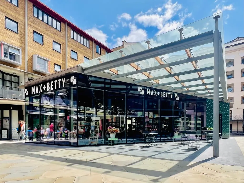 10% Off at MAX + BETTY