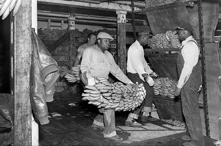 Silk, Water & Bananas – Black History Walking Tour